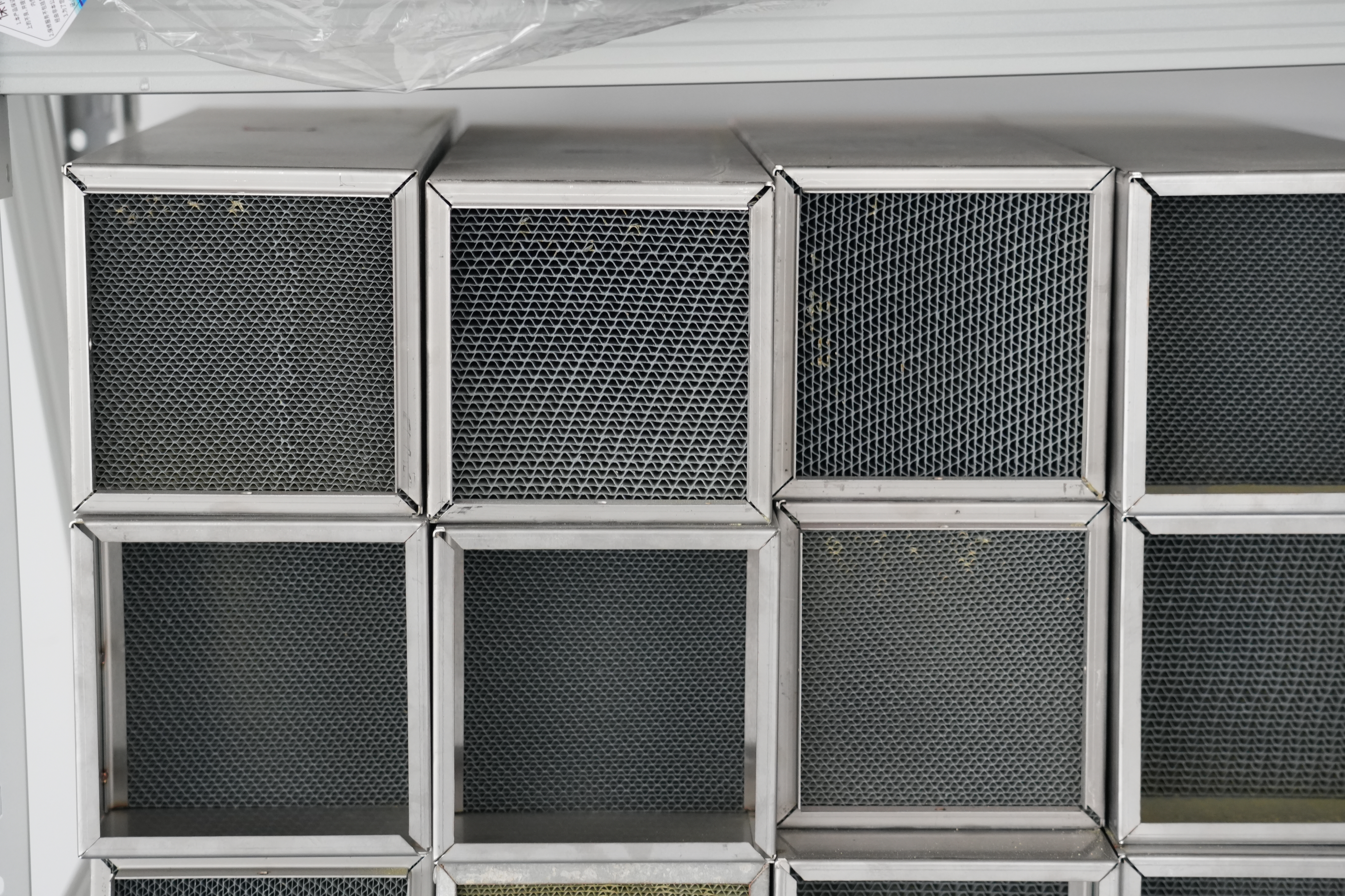 Últimos blogs da empresa sobre Optimização do processo químico fino: consistência dos catalisadores de refino de etileno na remoção de impurezas para produção de gás de alta pureza