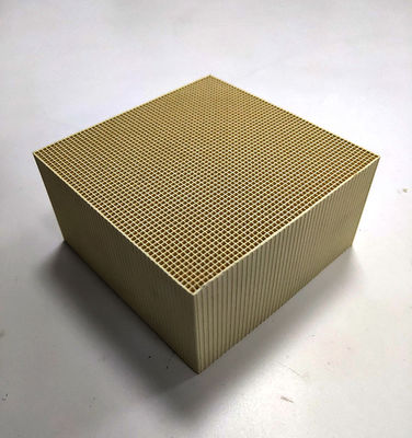 Os catalizadores temporários 300 Cpsi da oxidação dos compostos orgânicos de RCO removem o gás de desperdício da indústria