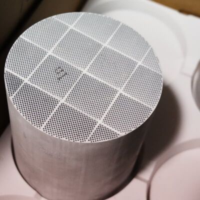 comprar China VI Conforme e CDPF de 143,8*177,8 mm de densidade para furgões comerciais leves Fabricação em linha