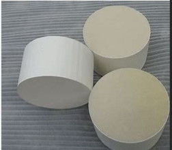 comprar Gasolina automotivo três catalizadores da maneira usados polegadas de 400 células do conversor catalítico de 3 maneiras em 3 Fabricação em linha