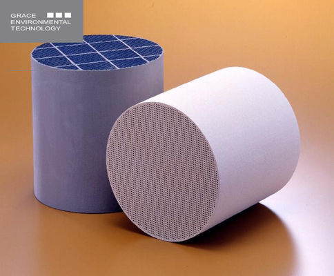 comprar Catalizador ínfimo da gasolina do filtro na exaustão do carro Fabricação em linha