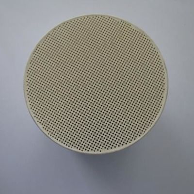 comprar Catalizador cerâmico da exaustão do carro da estrutura de favo de mel do portador de catalizador do Cordierite Fabricação em linha