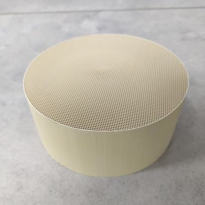 comprar Catalizador cerâmico poroso do monólito da platina para o Euro dos motores diesel 5 V Fabricação em linha
