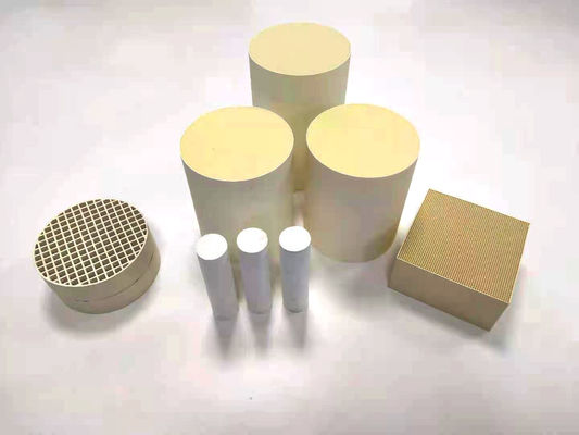 Catalisador SCR Denox de escape de motores de automóveis (200 CPI)   Manufacturers